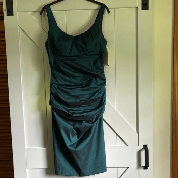 Signature by Sangria | Dresses | Signature By Sangria Green Rouched Dress |  Poshmark